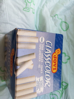 White chalks in box, new