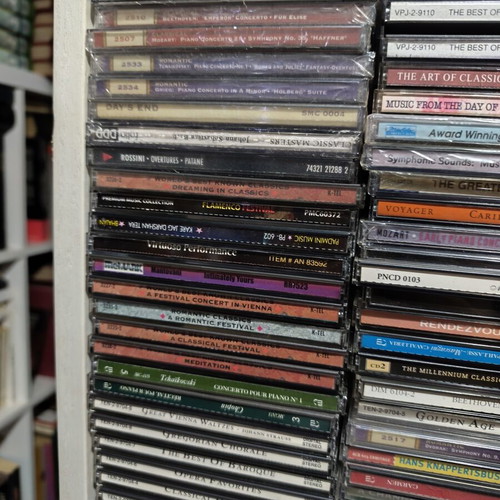 Classical music CD collection, 85 pieces