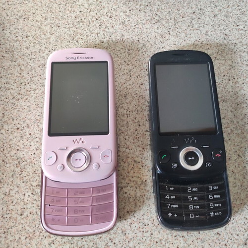 Sony Ericsson w20i (Zylo) used phones for parts, pack of 2