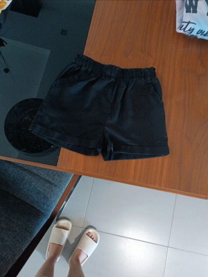 Loévia black shorts for girls age 12