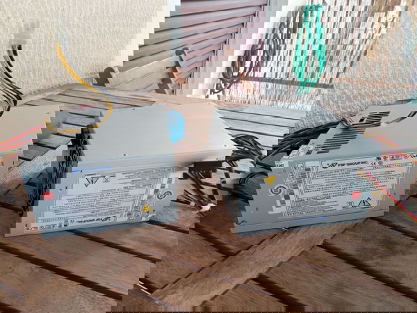 Δύο Τροφοδοτικά 250W μάρκας FSP