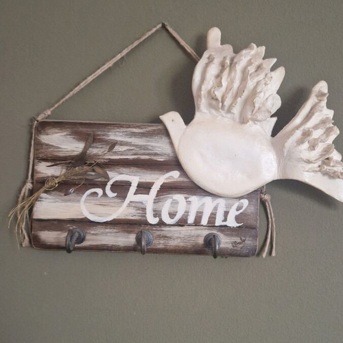 Handmade key holder like new