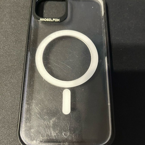 iPhone 13 Mobile Fox case used with MagSafe, full shock protection, nude transparent