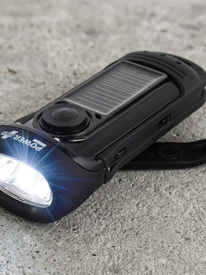 Powerplus Barracuda Solar & Dynamo Waterproof LED Flashlight 5m