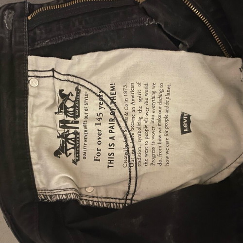 Levi’s 512 unisex black jeans like new, size 32