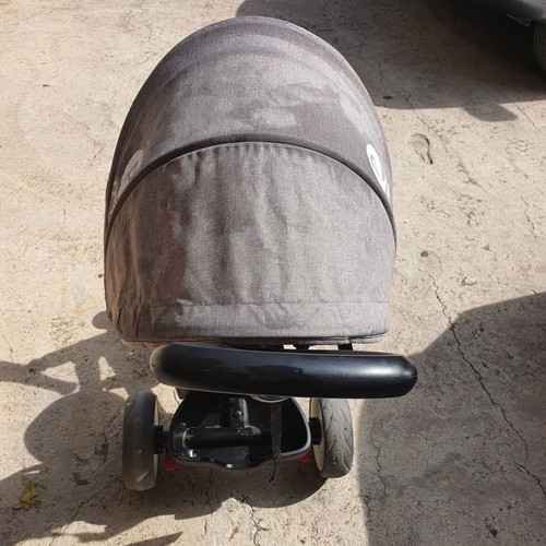 Q Play children's tricycle used with sunshade and storage space