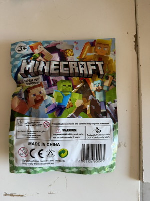 Minecraft figure random design, 1 piece