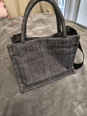 Τσάντα FRNC denim χιαστί σαν καινούργια, μαύρη και μπλε