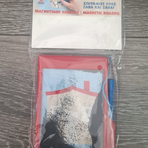 Magnetic drawing board 3yr+ like new
