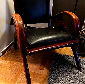 Vintage κάθισμα πολυθρόνα σαλονιού . γνήσιο δέρμα μασίφ ξύλο