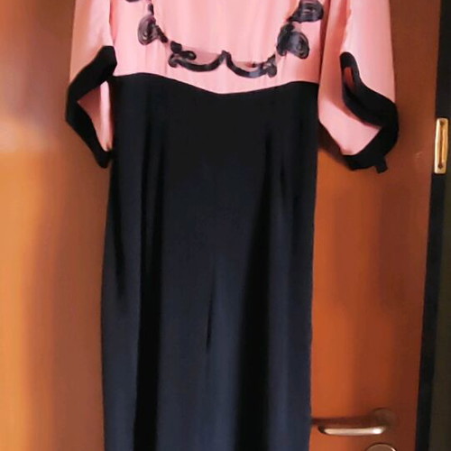 Dresses and Jumpsuits like new, pack of 12 pieces