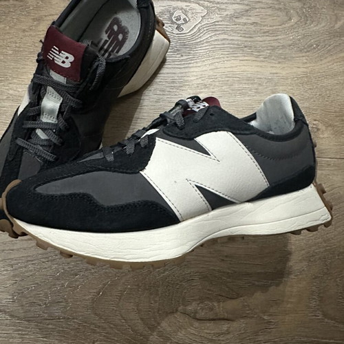 New Balance 327 sneakers size 38, black