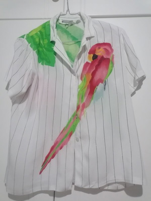 Wayne Rogers vintage shirt with parrot, size M, used