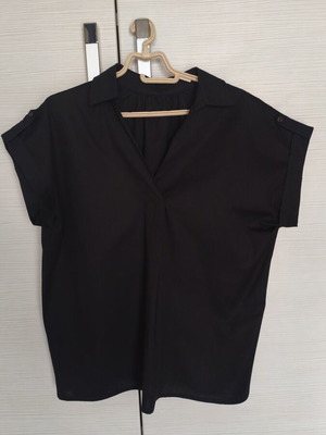 Black blouse one size like new with necklace gift