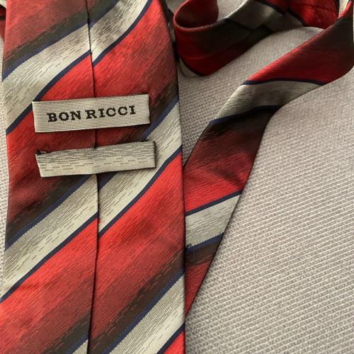 Tie like new