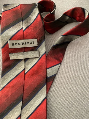 Tie like new
