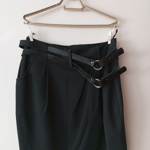 Gray skirt with double belt and tulip design with gift blouse like new