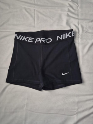Nike athletic shorts size M new, black
