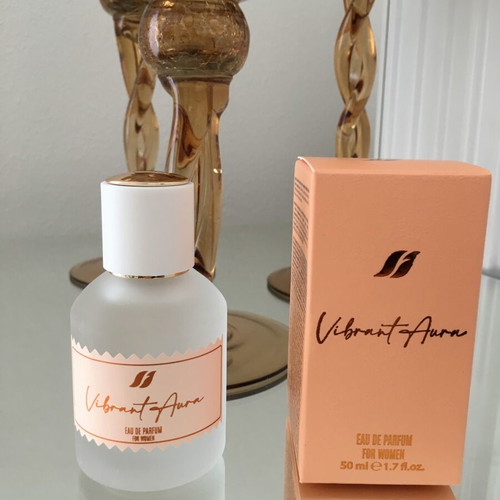 Vibrant Aura Eau de Parfum 50ml new, women's fragrance