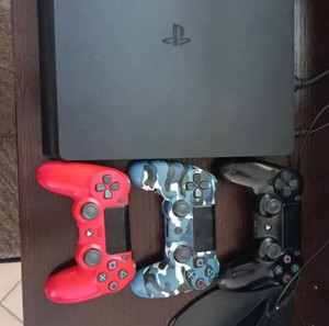 PS4 Slim Playstation 4 slim 1tb