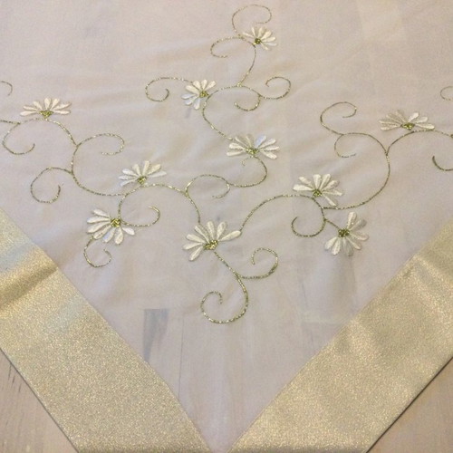 Set of 6 tablecloth squares and table runner semeni new