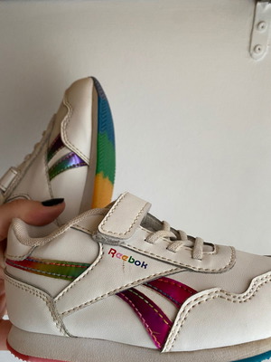 Reebok kids shoes used size 23.5