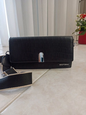 Bag to Bag black crossbody bag new