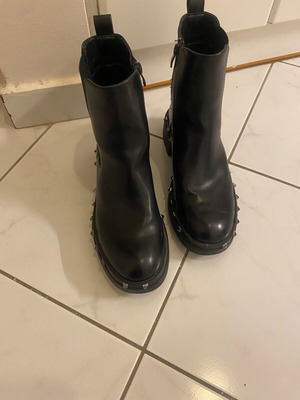 Rock ankle boots used, size 39, black with studs