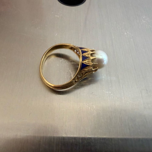 18K gold ring used with pearl