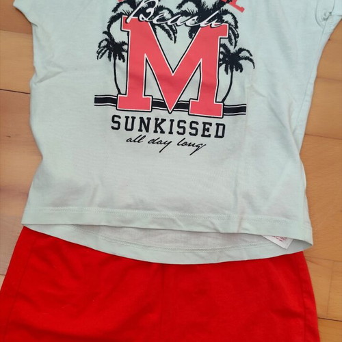 Name It girls' set like new, T-shirt 98 cm green, shorts 104 cm coral