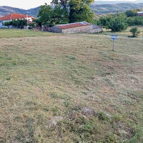 Land 520 sqm in Milies Istiaias, buildable, within city plan