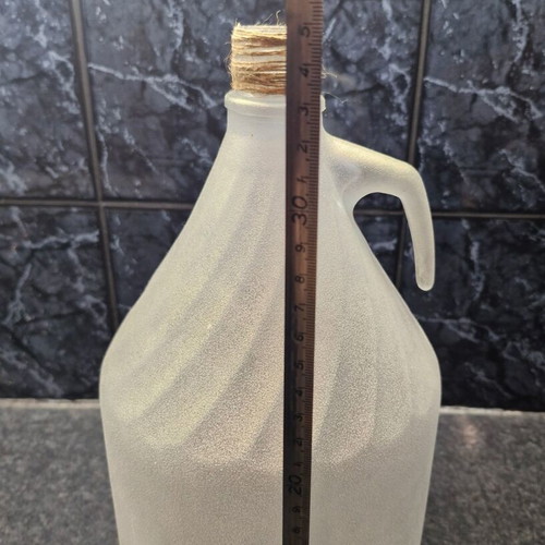 Glass decorative item like new with pearly frosted glass effect