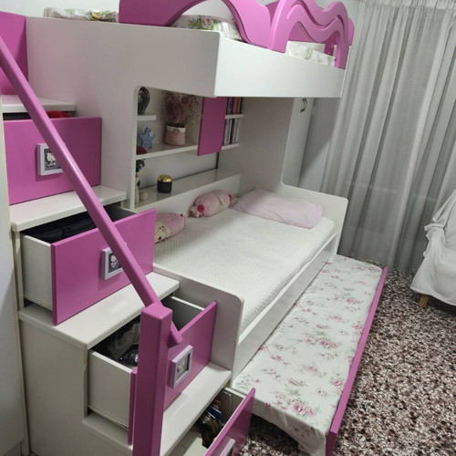 Bunk bed like new with storage and third mattress mechanism