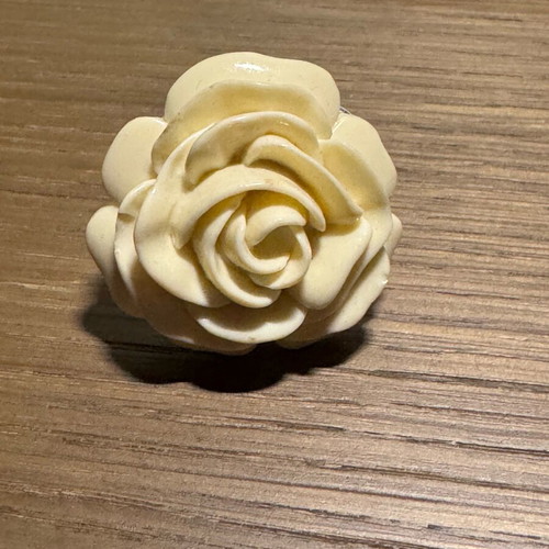 Rose ring like new, size 53, beige