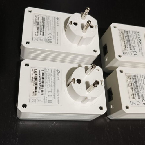 Powerline Starter Kit TL-PA4010p AV600 & AV500, like new, 4 pieces
