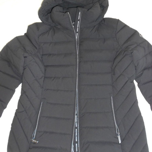 Michael Kors women's winter puffer jacket medium black like new with hood and pouch