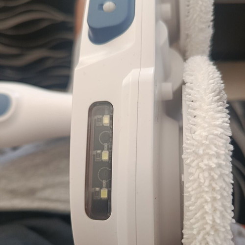 Electric steam mop new with microfiber pads