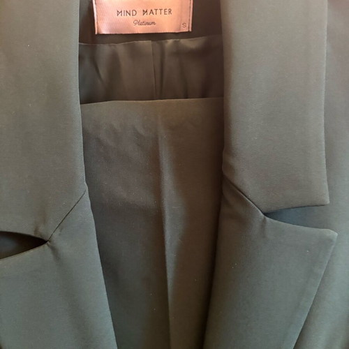 Mind Matter dark cypress suit like new