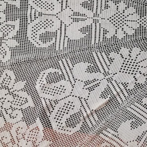 Handmade crocheted round tablecloth diameter 180cm like new