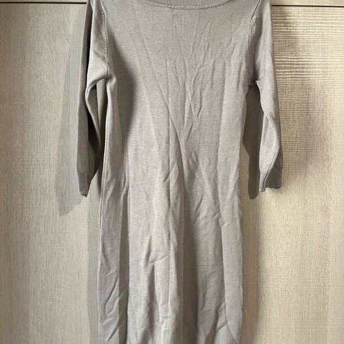 Pink Woman blouse medium gray like new with 3/4 sleeves