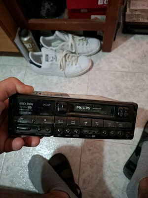 Philips radio used