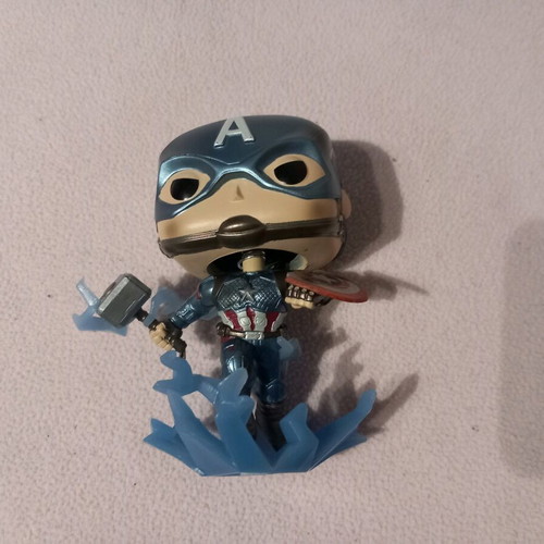 Funko Pop Captain America #573 like new without box