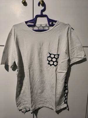 Crossover men's short-sleeve T-shirt used, size L, black and white