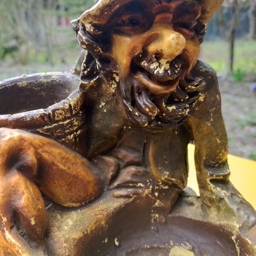 Decorative object used