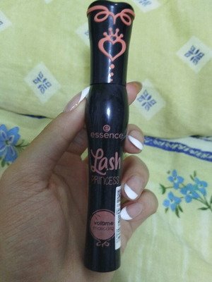 Μάσκαρα Essence Lash Princess καινούργια