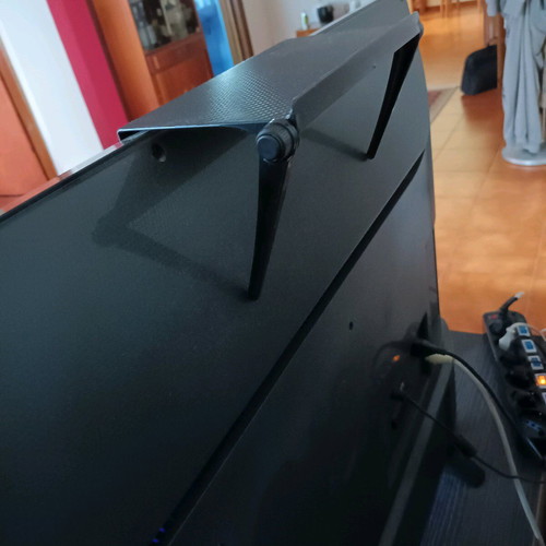 TV auxiliary shelf new with adjustable feet