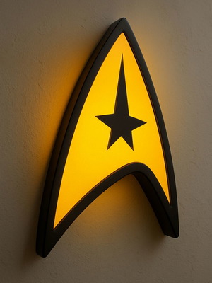 Star Trek φωτιστικό σαν καινούργιο, λειτουργεί με USB και διακόπτη