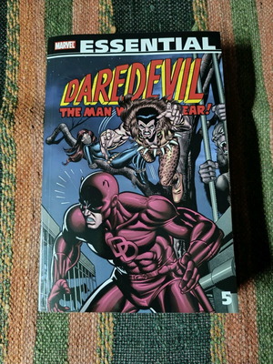 Essential Daredevil, Vol. 5 (Marvel Essentials) like new