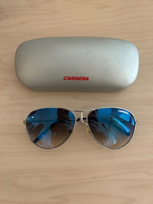 Carrera 4/B Aviator sunglasses with original case, grey