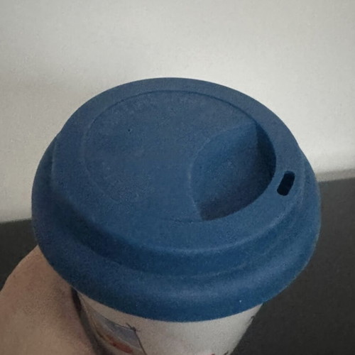 Thassos ceramic cup with silicone lid like new